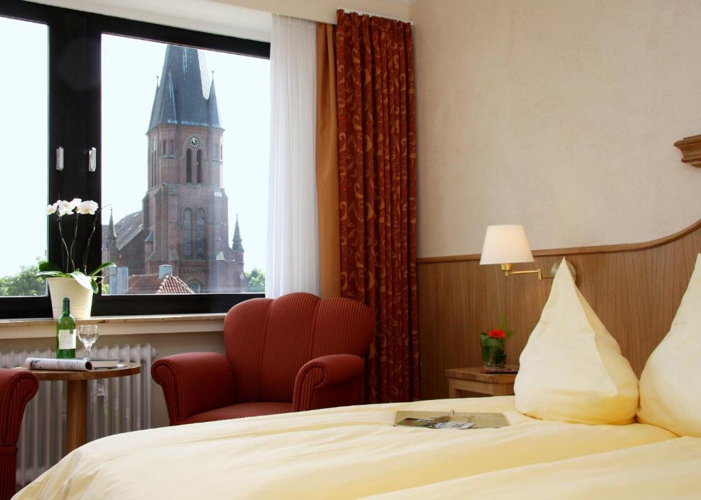 Altes Gasthaus Kuhr - Hotel & Restaurant Papenburg Pokoj fotografie